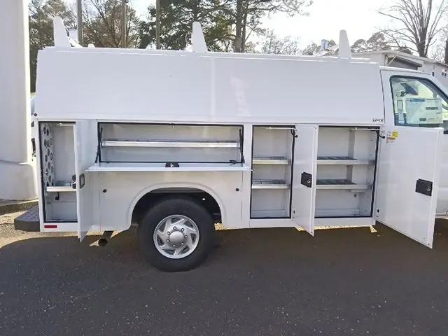 2026 Ford E-350 Cutaway E-Series Cutaway