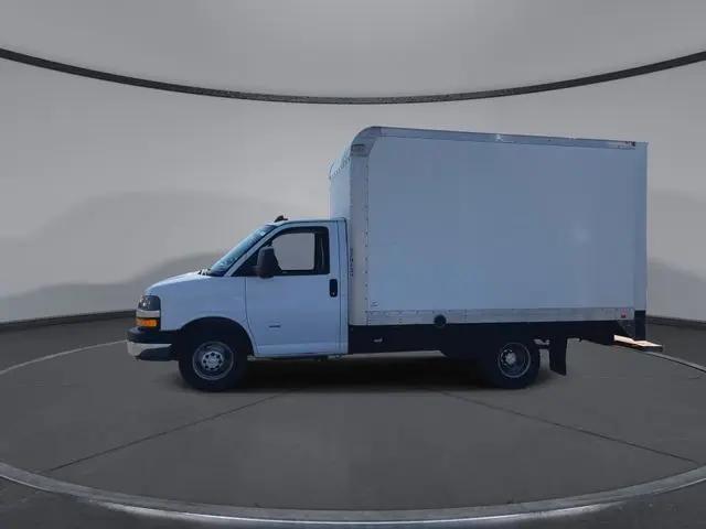 2019 Chevrolet Express Cutaway 4500 3500