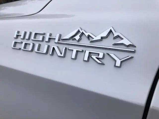2021 Chevrolet Suburban 4WD High Country