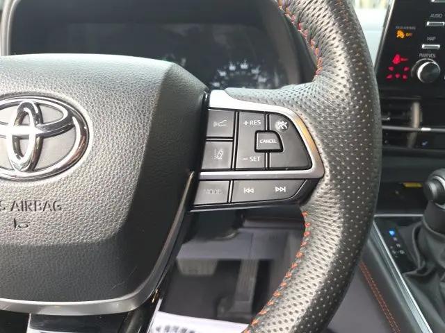 2023 Toyota Sienna XSE