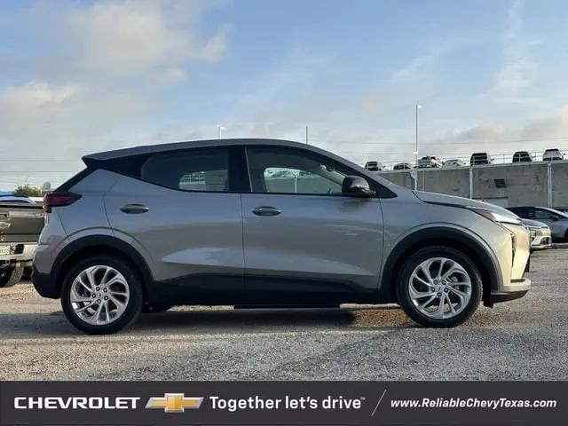 2027 Chevrolet Bolt LT FWD