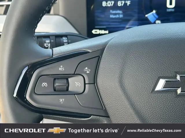 2027 Chevrolet Bolt LT FWD