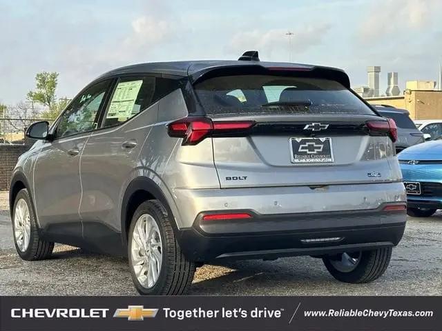 2027 Chevrolet Bolt LT FWD