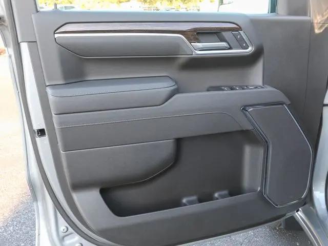 2026 GMC Sierra 1500 Crew Cab, Short Bed, SLE, RWD