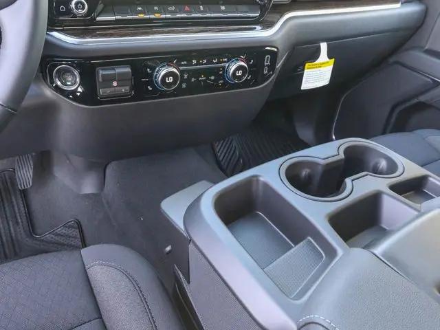 2026 GMC Sierra 1500 Crew Cab, Short Bed, SLE, RWD
