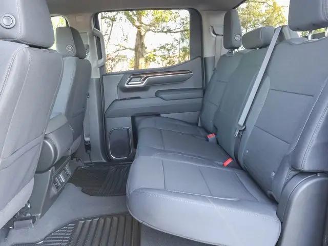 2026 GMC Sierra 1500 Crew Cab, Short Bed, SLE, RWD