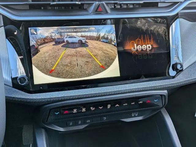 2026 Jeep Cherokee Laredo 4x4