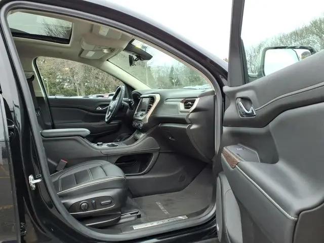 2023 GMC Acadia AWD Denali