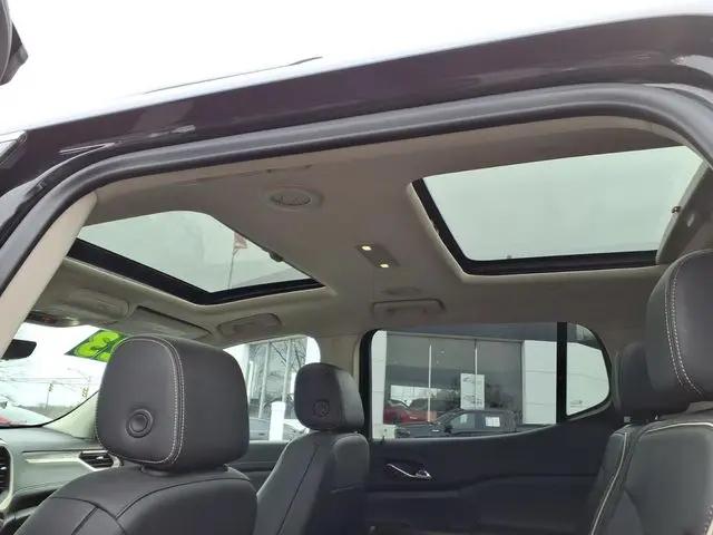 2023 GMC Acadia AWD Denali
