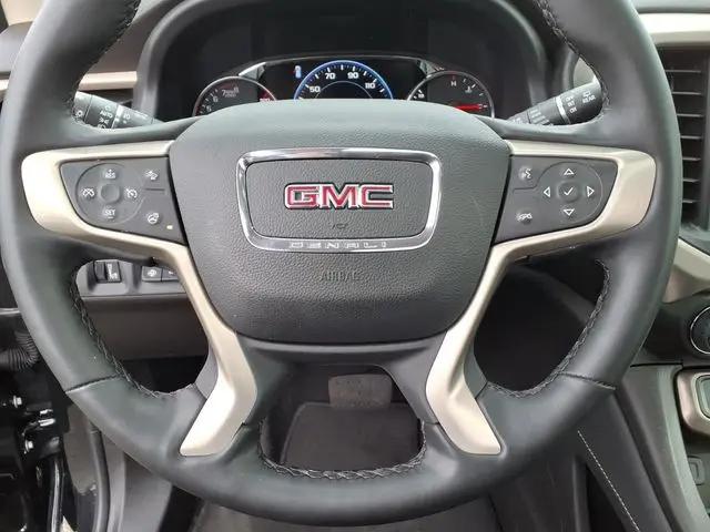 2023 GMC Acadia AWD Denali