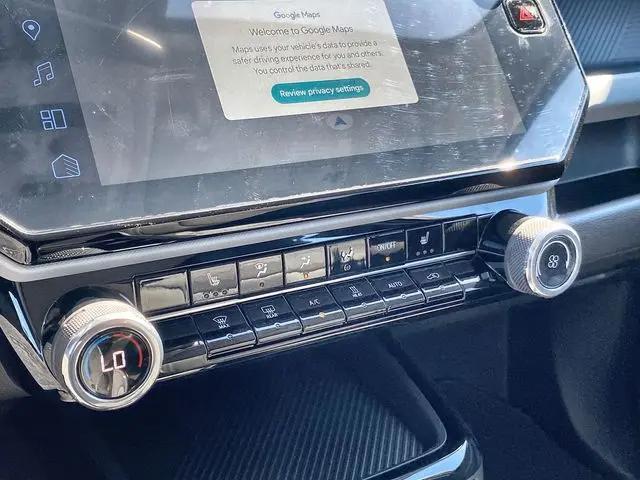 2027 Chevrolet Bolt LT FWD