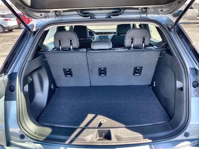 2027 Chevrolet Bolt LT FWD