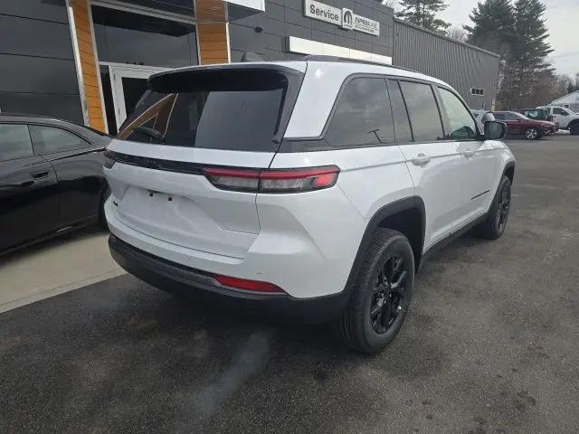 2026 Jeep Grand Cherokee Altitude 4x4