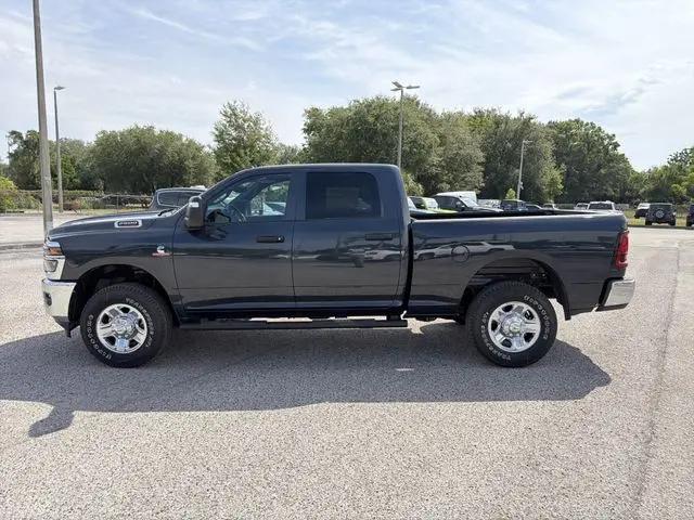 2026 Ram 2500 Tradesman Crew Cab 4x4 64 Box