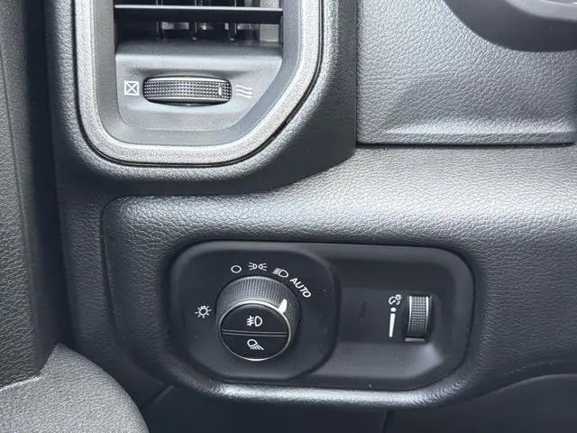 2026 Ram 2500 Tradesman Crew Cab 4x4 64 Box