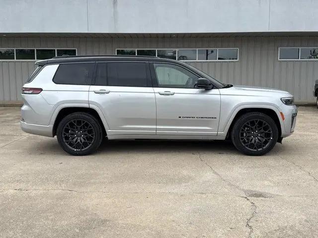 2026 Jeep Grand Cherokee L Summit 4x4