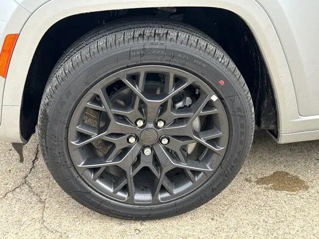 2026 Jeep Grand Cherokee L Summit 4x4