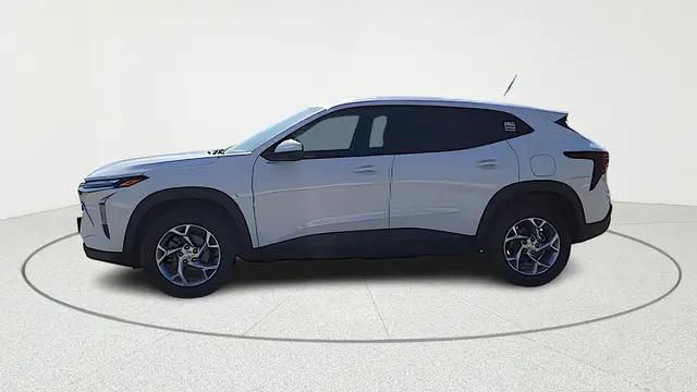 2026 Chevrolet Trax FWD LS