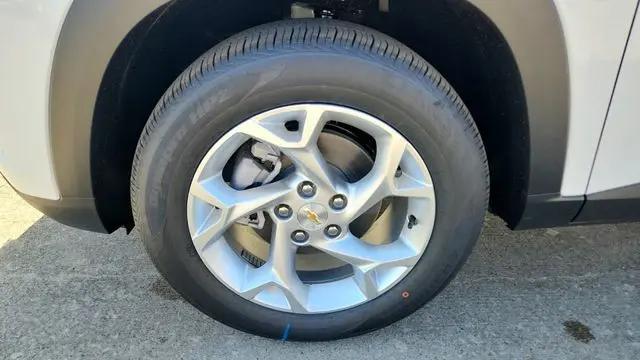 2026 Chevrolet Trax FWD LS