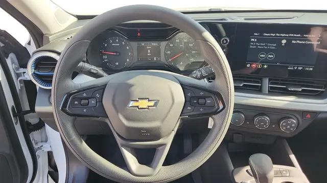 2026 Chevrolet Trax FWD LS