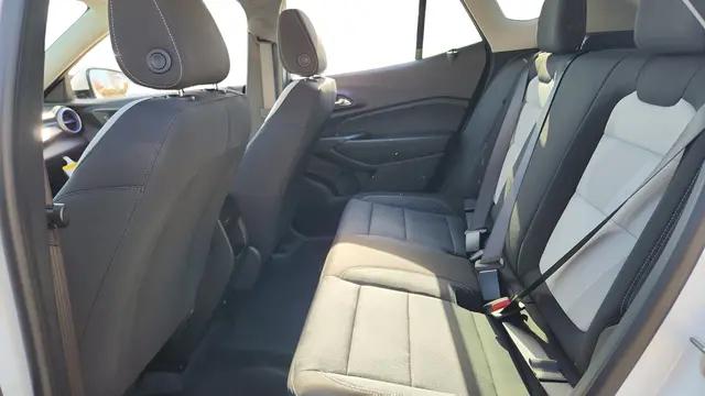 2026 Chevrolet Trax FWD LS