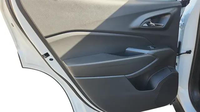 2026 Chevrolet Trax FWD LS