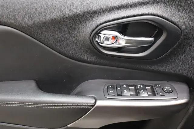 2021 Jeep Cherokee Latitude Lux 4x4
