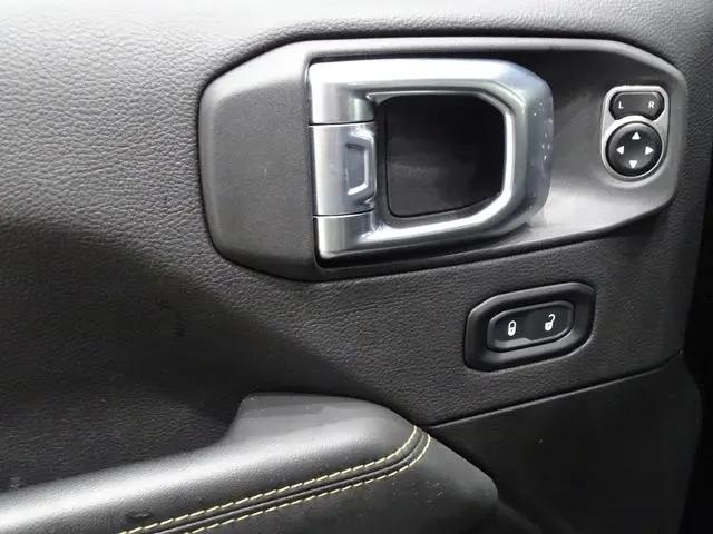 2024 Jeep Wrangler 4-Door Sahara 4x4