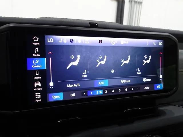 2024 Jeep Wrangler 4-Door Sahara 4x4