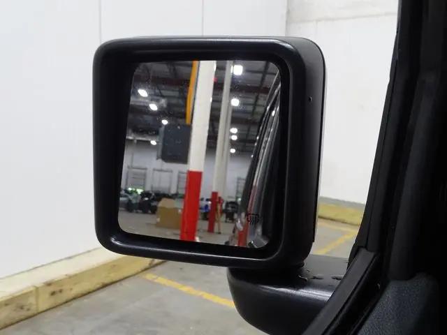 2024 Jeep Wrangler 4-Door Sahara 4x4