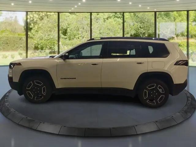 2026 Jeep Cherokee Laredo 4x4