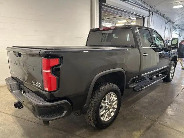 2025 Chevrolet Silverado 3500HD 4WD Crew Cab Standard Bed High Country