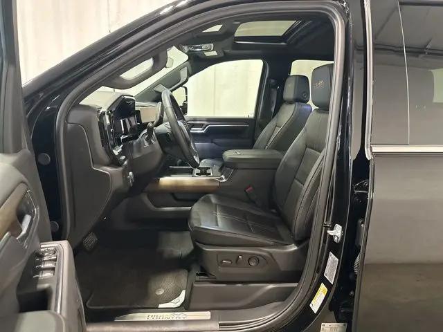 2025 Chevrolet Silverado 3500HD 4WD Crew Cab Standard Bed High Country