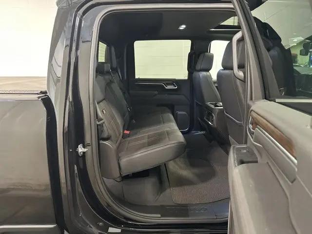 2025 Chevrolet Silverado 3500HD 4WD Crew Cab Standard Bed High Country