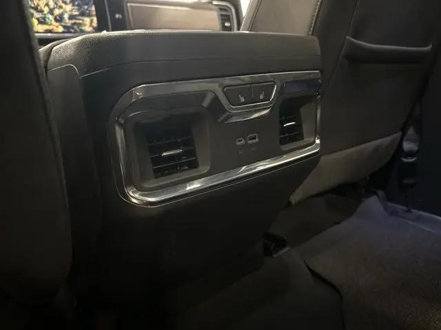 2025 Chevrolet Silverado 3500HD 4WD Crew Cab Standard Bed High Country