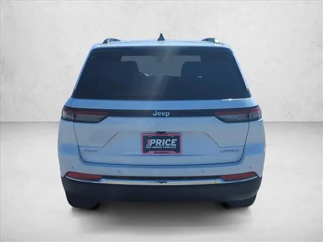 2025 Jeep Grand Cherokee Laredo X 4x4
