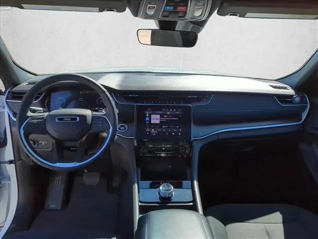 2025 Jeep Grand Cherokee Laredo X 4x4