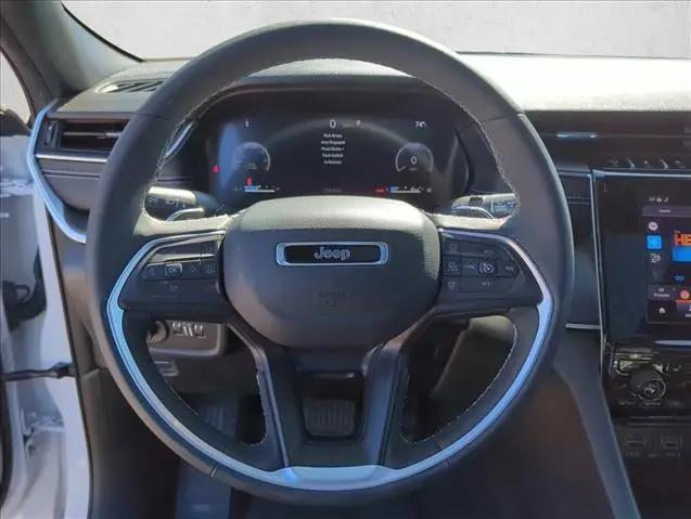 2025 Jeep Grand Cherokee Laredo X 4x4