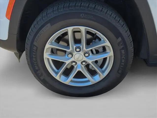 2025 Jeep Grand Cherokee Laredo X 4x4
