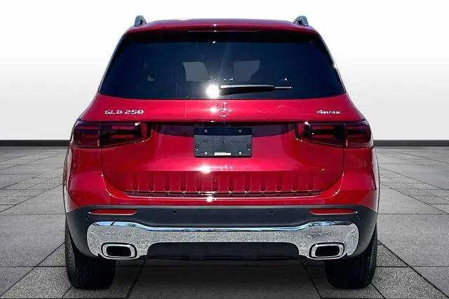 2026 Mercedes-Benz GLB 4MATIC