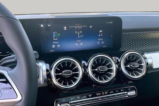 2026 Mercedes-Benz GLB 4MATIC