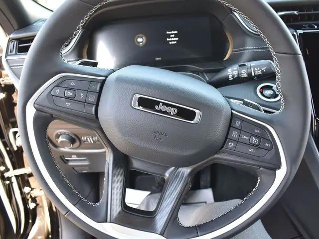 2026 Jeep Grand Cherokee L Altitude 4x4