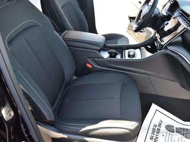 2026 Jeep Grand Cherokee L Altitude 4x4