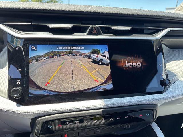 2026 Jeep Cherokee Laredo 4x4