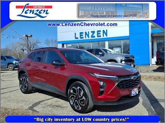 2025 Chevrolet Trax FWD 2RS for sale in Chaska, MN