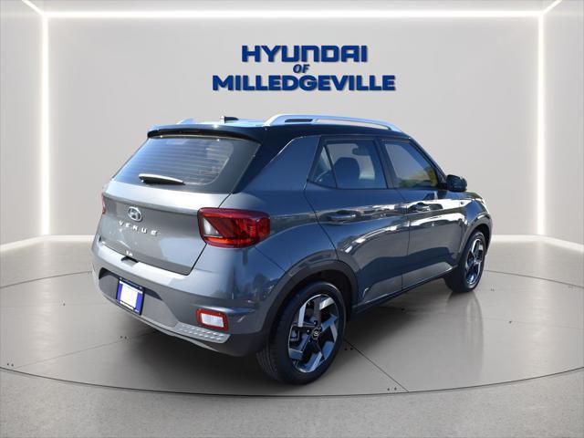 2026 Hyundai Venue SEL w/Two-Tone Roof