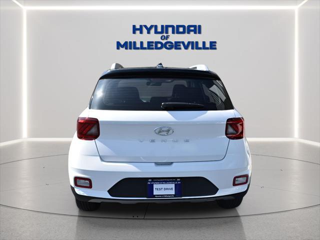 2026 Hyundai Venue SEL w/Two-Tone Roof