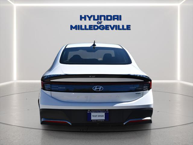 2026 Hyundai Sonata Hybrid Blue