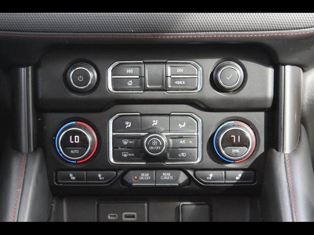 2021 Chevrolet Suburban 2WD RST