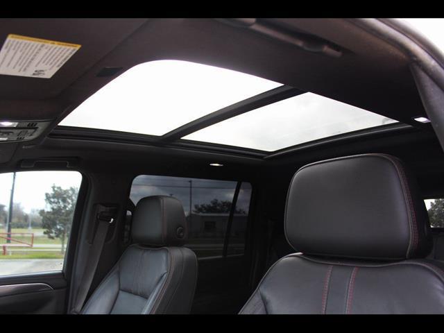 2021 Chevrolet Suburban 2WD RST